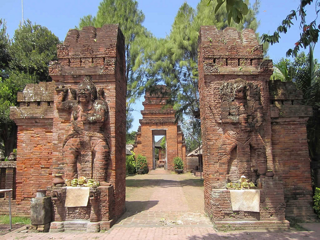 Image result for pura tambangan badung